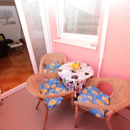 Apartamento Mladen
