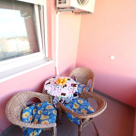 Apartamento Mladen