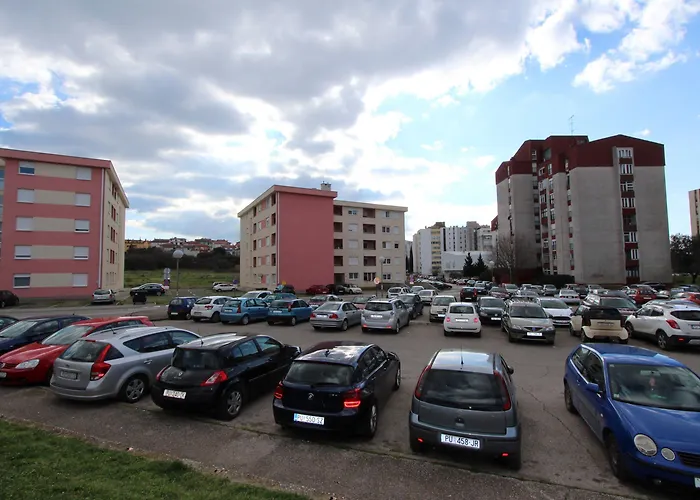 Mladen * Pula